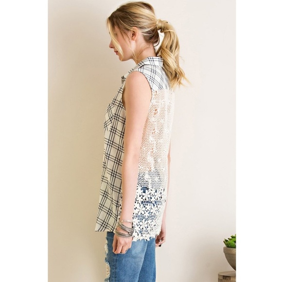 ✿❀ White Plaid Tank (Large only) ❀✿ - Picture 3 of 6